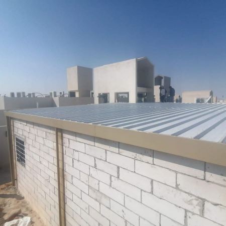 خدمات ساندوتش بانل رجال المع | تركيب وعزل احترافي بأعلى معايير الجودة